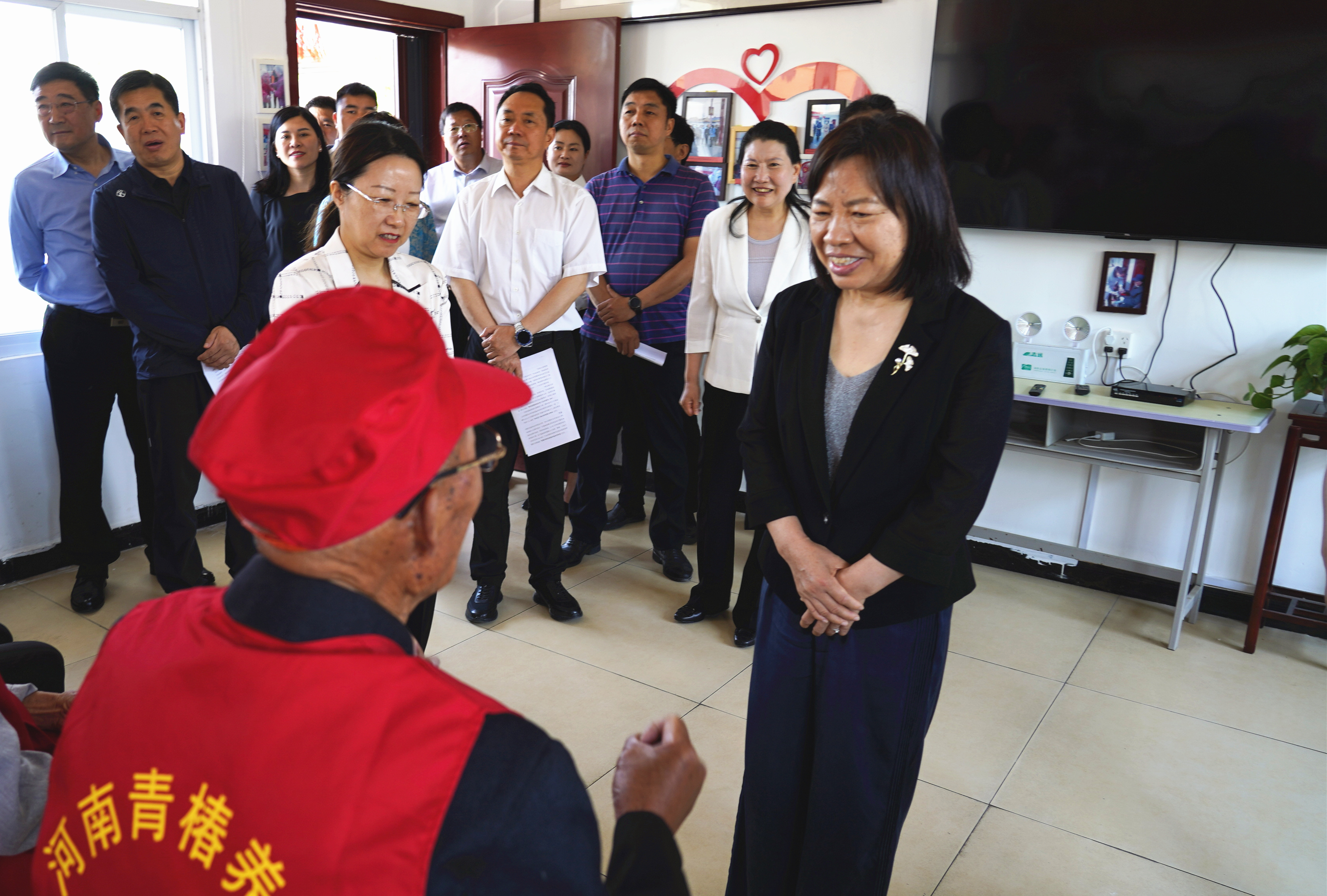 省人大常委会副主任苏晓红带领调研组及部分全国,省人大代表到许昌